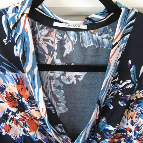 Navy Tahari Floral Sleeveless Top - Picture 3 of 3